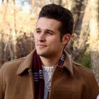 Dan Nicoll's Instagram, Twitter & Facebook