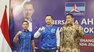 People climb onto rooftops just to catch a tiny glimpse of gagarin. Pilkada Pacitan Partai Demokrat Usung Keponakan Sby Berpasangan Dengan Kader Golkar Surya