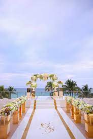 18 Must See Hotels For Your Luxe Miami Beach Wedding List Partyslate Wedding Venues Beach Miami Beach Wedding Miami Wedding Venues
