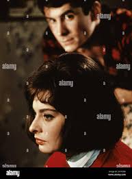 Sophia Loren & Anthony Perkins Film: Five Miles To Midnight (Le couteau  dans la plaie) Characters: Lisa Macklin, Robert Macklin Fr/It 1962,  Director: Anatole Litvak 12 December 1962 **WARNING** This Photograph is