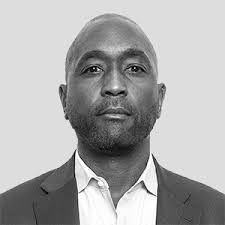 Sean Cort's Instagram, Twitter & Facebook