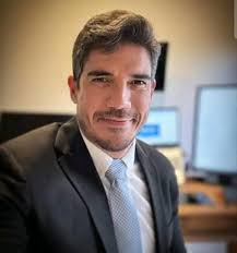 Single and searching for a Christian lady Name: David Gatt Country: Canada  Age: 40yrs Hometown: Whistler City, Canada Marital Status: Single Father  Kids: 1 ( daughter Of 7 yrs Old) Occupation: Travel