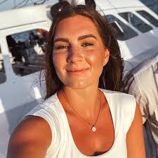 Erin Thiessen's Instagram, Twitter & Facebook