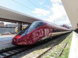 April 2012 in konkurrenz zur staatlichen trenitalia hochgeschwindigkeitsverkehr zwischen italienischen großstädten an. Datei Agv Italo Napoli 3 Jpg Wikipedia