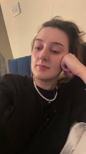 Alice Raines's Instagram, Twitter & Facebook