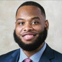 1100+ profilů „Cush“