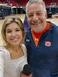 Mornings that make my heart full! Great to be home previewing the AUTLIVE  game! GameDay in town, cheerleaders woke up the campers of Pearlville, and  Mr. Jerry got to share the story