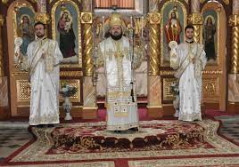 Această sărbătoare comemorează adormirea și proslăvirea prin ridicarea cu trupul la cer a maicii mântuitorului. Binecuvantare ArhiereascÄƒ In Biserica Adormirea Maicii Domnului Din ZalÄƒu Episcopia SÄƒlajului