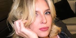 El angustiante momento de Carla Peterson tras despedir a amigo: “Nos dejó” 