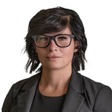 Lindsay Mulholland's Instagram, Twitter & Facebook