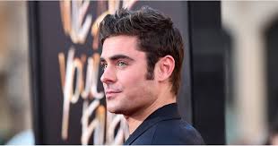 Zac efron platinum blond hair 2019 zac efron's bleached hair finally made a public debut, and we almost didn't recognize him. Zac Efron Now Has A Beard And Platinum Blond Hair And My Ovaries Are Bursting Binj In