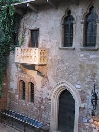 Verona das haus der julia live webcam blick uber den beruhmten balkon von julia und romeo in verona. Verona Wikipedia