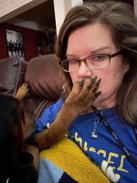 Lucy and her bed head Like mother like daughter 😉😅🥰