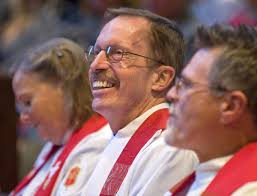 Congregation says goodbye to pastor with cancer