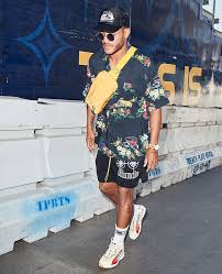 O atacante colombiano se tornou o maior artilheiro estrangeiro da. Fwrd Thinking Jonathan Dos Santos Fwrd