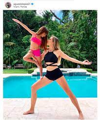 Her parents luis fonsi and águeda lópez tied the knot in september 2014. Agueda Lopez Y Su Hija Practican Yoga