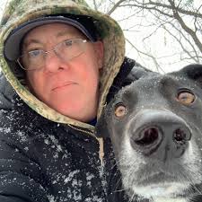 What extension cords are safe for the Delta Max?