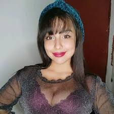 Javiera Torres (@javilatomatito)