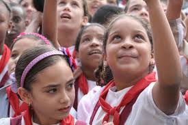 Cuba: “Spiderman” Climbs in Old Havana