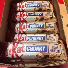 Junk Food Canada On Instagram New Kitkat Chunky Cookie Dough Shared By Xxymichael Who Spotted Kit Kat Flavors Chocolate Raspberry Cupcakes Cookie Dough