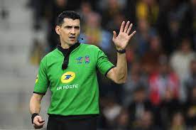 Pascal is a recurring character in the series. Demi Finale Top 14 Pascal Gauzere Arbitrera La Rencontre Stade Toulousain