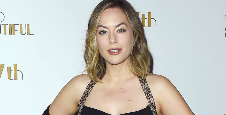 B&B's Annika Noelle Shares What Hope's Move to Logan Lets Her Do for the  First Time