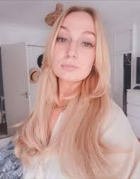 Amazon.com: Taylor Smart: books, biography, latest update