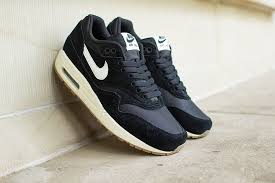 Nike Air Max 1 Essential Black Gum Eu Kicks Sneaker Magazine Nike Air Max Nike Nike Air Max 2016