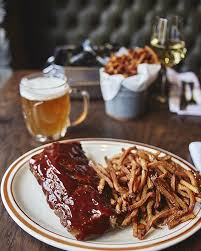 Have You Tried Our Slowly Cooked Baby Back Ribs Brushed With Our Homemade Jack Daniel S Bbq Sauce Avez Vous Essaye Nos Cotes Levees Food Gourmet Served Up