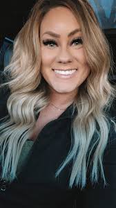 Can someone change the background or something with this?