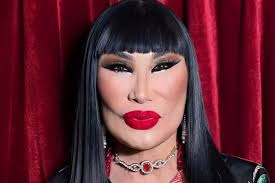 Film star unrecognisable after jealous friend injected her face with  cooking oil