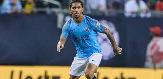 Pep guardiola is happy enough with his existing midfielders for. Manchester City Berpeluang Lepas Luis Ke Villa Gilabola Com