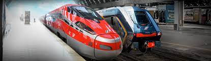 Quando controlli le prossime partenze dei treni vedrai ora un piccolo simbolo giallo accanto al tempo di attesa: Notizie Infomobilita Trenitalia