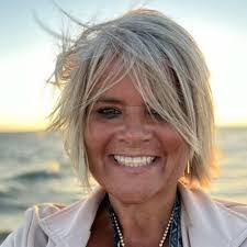 Margo Griffith's Instagram, Twitter & Facebook