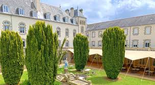 Espace Montcalm Bretagne 56007