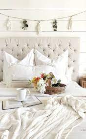 45 Beautiful And Modern Bedroom Decorating Ideas For This Year Page 24 Of 45 Lasdiest Com Daily Women Blog Modern Bedroom Decor Modern Bedroom Bedroom Decor