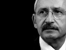 Kemal kılıçdaroğlu, 17 aralık 1948 tarihinde tunceli'de doğdu. Gandi Kemal Kilicdaroglu Kimdir