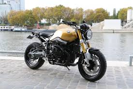 Bmw R Nine T Gold Par Modification Motorcycles Atelier De Preparation Et Personnalisation Moto Bmw Cafe Racer Motorcycle