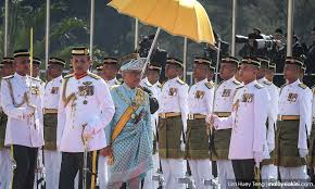 Mahkamah agung memberikan nasihat kepada presiden selaku kepala negara dalam rangka pemberian atau penolakan grasi (pasal 35. Malaysiakini Daulat Tuanku Sultan Abdullah Dimasyhur Agong Ke