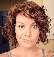 Side Swept Bangs Curly Hair Wavy Hairstyles Tutorial Curly Hair Tips Short Layered Curly Hair