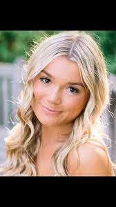 Deanna Yoder's Instagram, Twitter & Facebook