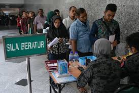 Apa kita harus datang ke kantor di mna daerah kita berkerja ? Malaysia Mulai Program Legalisasi Pekerja Migran Tak Berdokumen Beritabenar