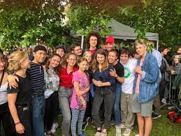 Im bundestagswahlkampf sieht luisa neubauer die interessen der jungen menschen als vernachlässigt an. Luisa Neubauer On Twitter Was Fur Ein Fridaysforfuture Sommer