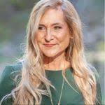 Donna Bornstein's Instagram, Twitter & Facebook