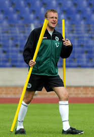 In the 2015/2016 season he filled in as manager at rb leipzig who had just been promoted to the 2. Stangen Fan Ralf Rangnick Hier 2002 Als Trainer Von Hannover 96 Verleitet Die Profis Des Vfb