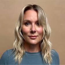 Ariana Destefano's Instagram, Twitter & Facebook