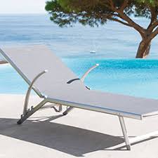 Mobiliermoss vous propose toute une collection de chaises et chaises longues de jardin en résine tissée, en aluminium pour aménager votre jardin: Transat Chaise Longue Pas Cher