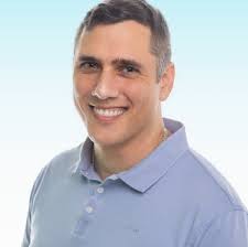 Kurt Droste's Instagram, Twitter & Facebook