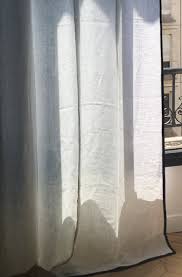 Etamine polyester avec belle transparence. Voilage Pour Fenetre Nos Astuces Pour Choisir Le Tissu