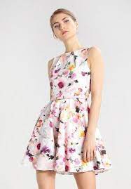 Robe Invitee Mariage Closet London Sur Zalando Robe Mariage Invitee Idees De Mode Idees Vestimentaires
